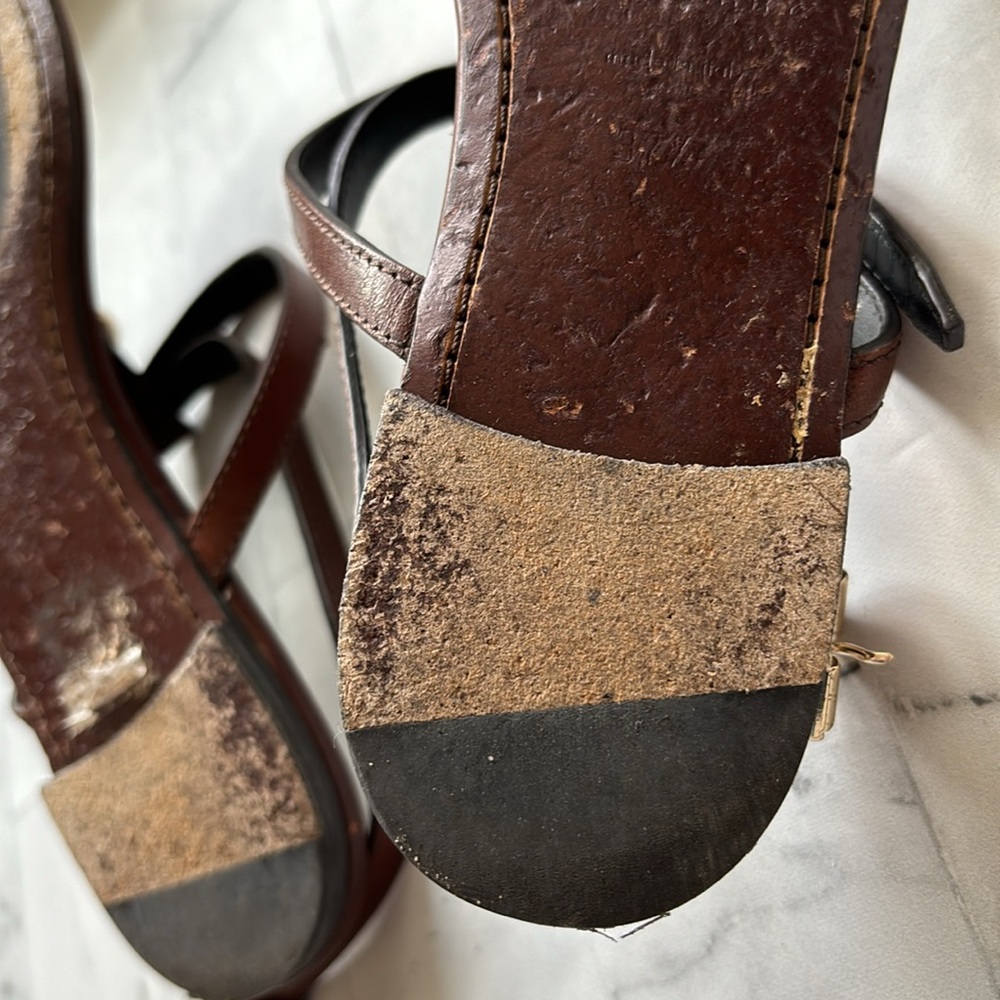 Burberry Reason Buckle-strap Brown Leather Flat Sandals - Picture 10 of 15